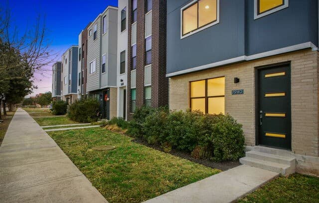 7940 Kennedy Hill Unit 7 — photo 5