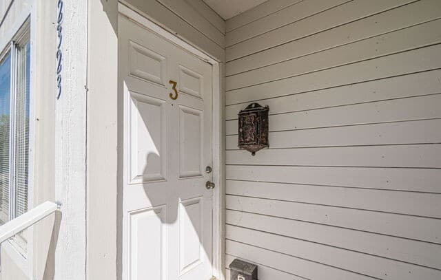 2323 Arbor Place Unit 3 — photo 2