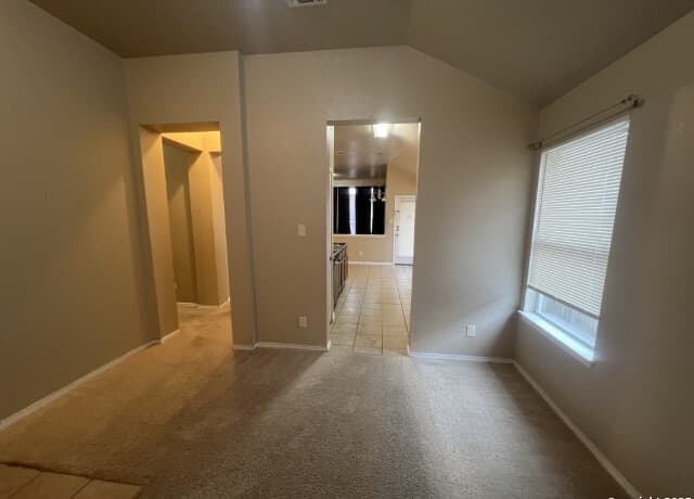 7018 Heathers — photo 4