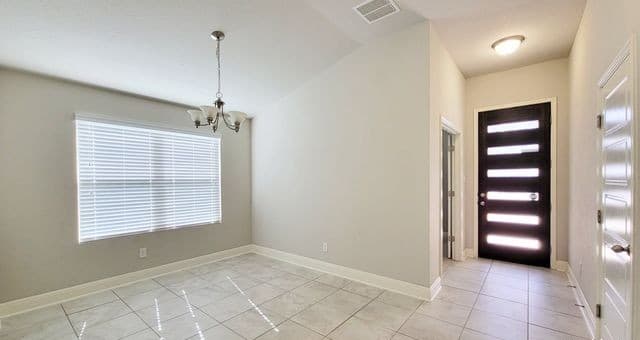 3-bedroom rental at 11623 Tribute Pass in San Antonio, TX — photo 2
