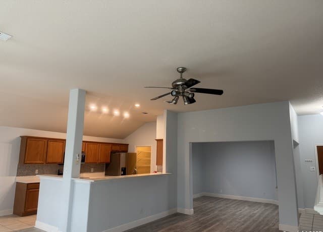 3-bedroom rental at 11410 Fair Hollow Dr. in San Antonio, TX — photo 3
