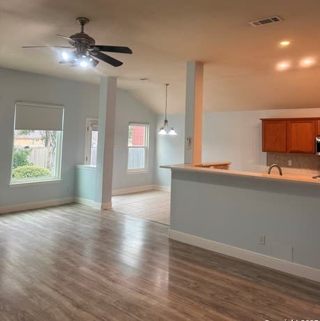 3-bedroom rental at 11410 Fair Hollow Dr. in San Antonio, TX — photo 4