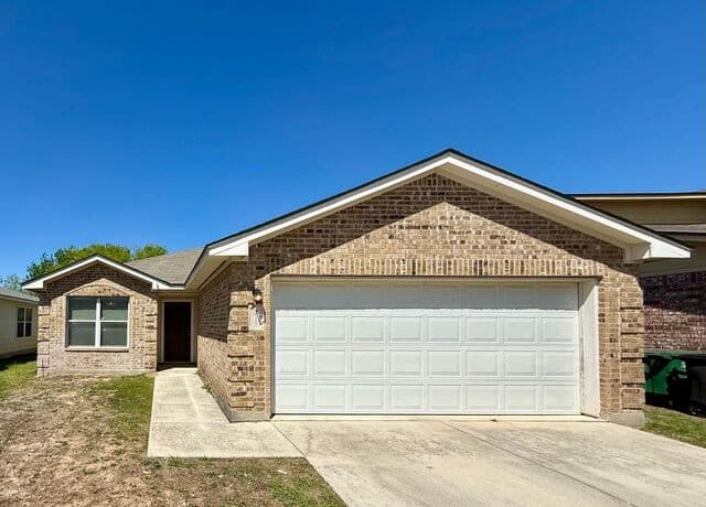 3-bedroom rental at 9011 Timber Hunt in San Antonio TX