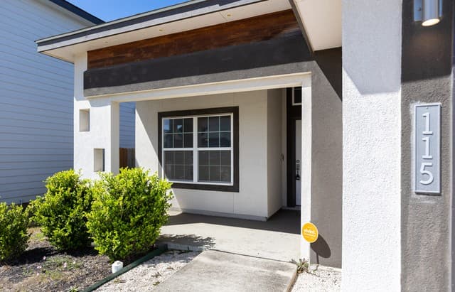 115 Katy Post — photo 3