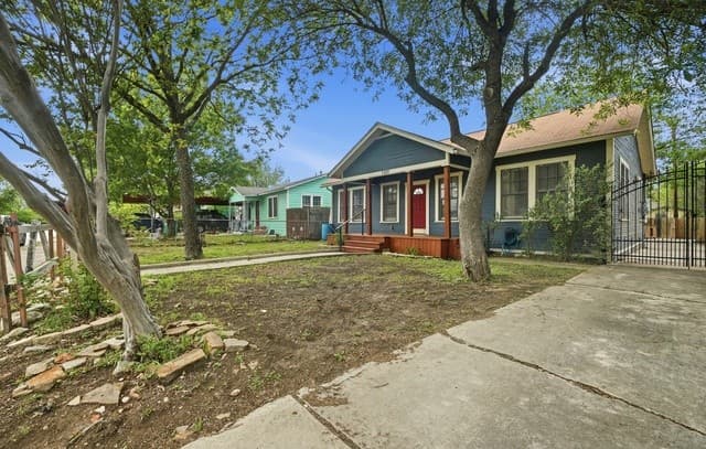 1331 Wildwood — photo 3