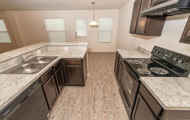3-bedroom rental at 8522 Tesoro Hills in San Antonio TX
