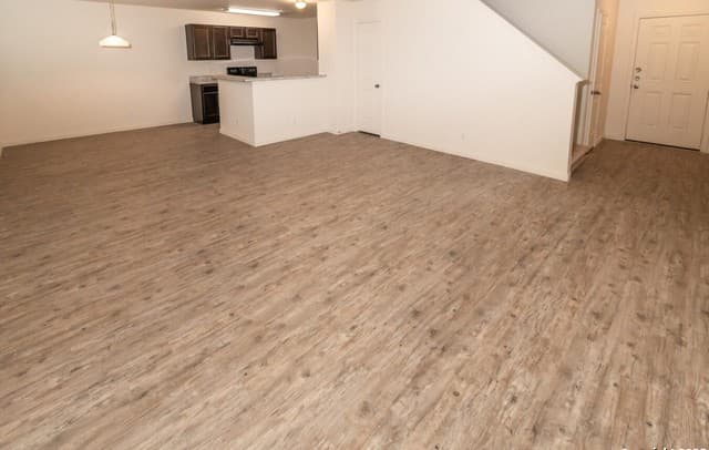 3-bedroom rental at 8603 Tesoro Hills in San Antonio, TX — photo 5