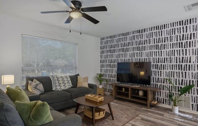 3314 Deer Creek — photo 5