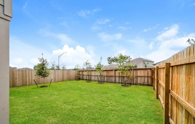 5231 Blue Ranch — photo 2