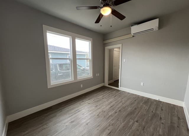 1-bedroom rental at 107 Stanley Ct Unit 4 in San Antonio, TX — photo 5