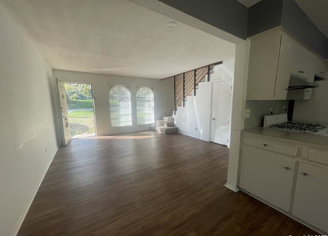 4512 Slayden Dr — photo 1