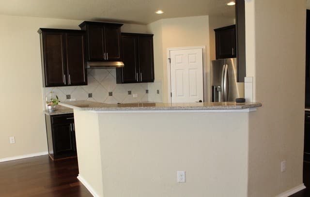 3-bedroom rental at 1322 Oriole in San Antonio, TX — photo 5