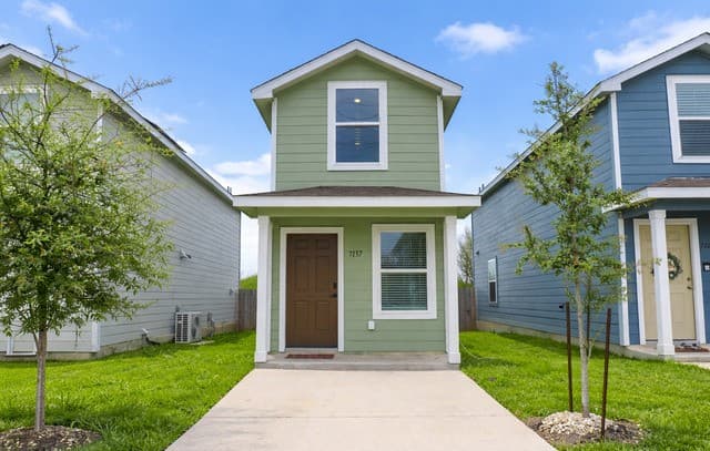 7137 Elm Cove — photo 1