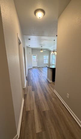 3-bedroom rental at 6230 Hazel Valley in San Antonio, TX — photo 3