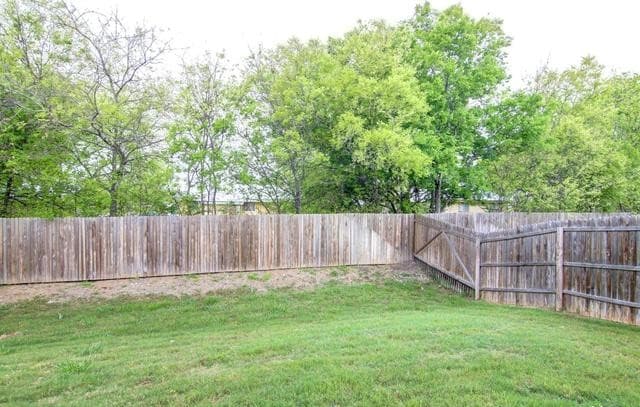 5523 Degan Way — photo 2