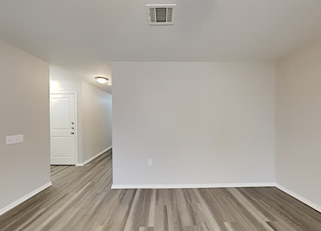 6815 Hibiscus — photo 2