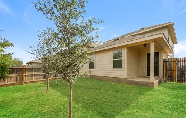 10431 Clearwater Way — photo 2