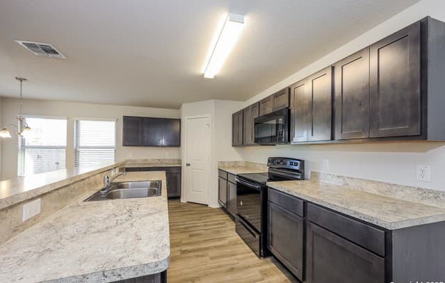 10323 Green Branch — photo 4