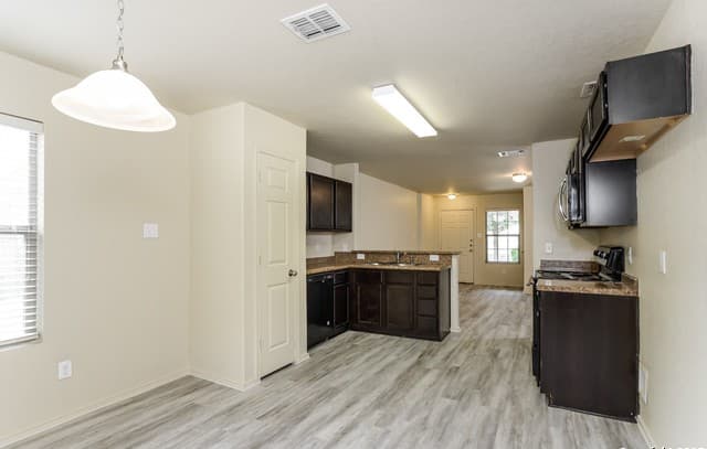 2915 Aspen Meadow — photo 2