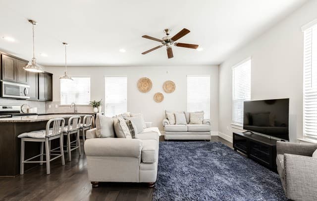 211 Claremont Unit 101