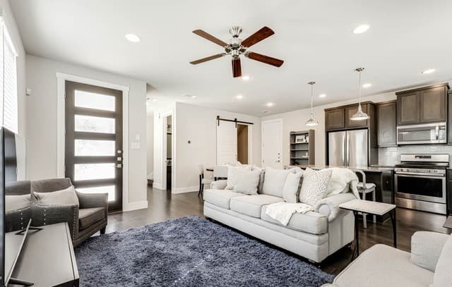 211 Claremont Unit 101 — photo 2