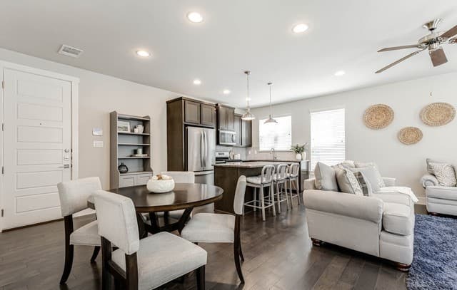 211 Claremont Unit 101 — photo 3