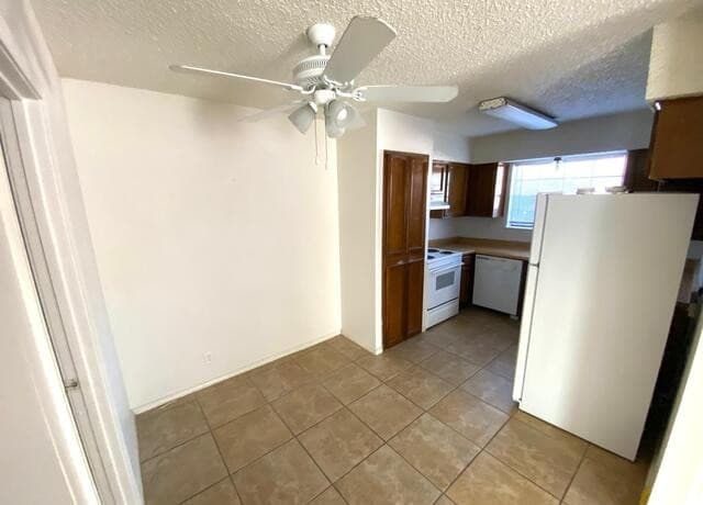 10555 Starcrest — photo 4