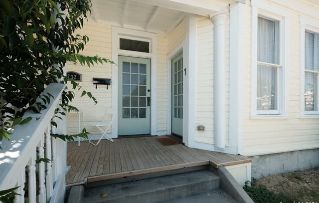 732 Lamar St Unit 1 — photo 3