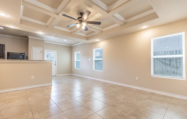 3-bedroom rental at 5738 Golf Heights Unit 2 in San Antonio, TX — photo 4