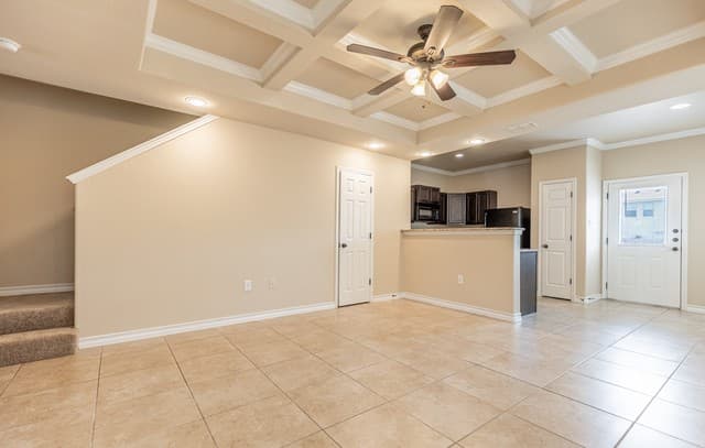 3-bedroom rental at 5738 Golf Heights Unit 2 in San Antonio, TX — photo 5