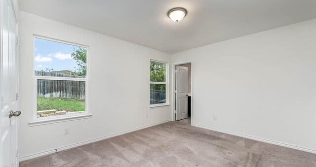 3-bedroom rental at 11727 Black Rose in San Antonio, TX — photo 3