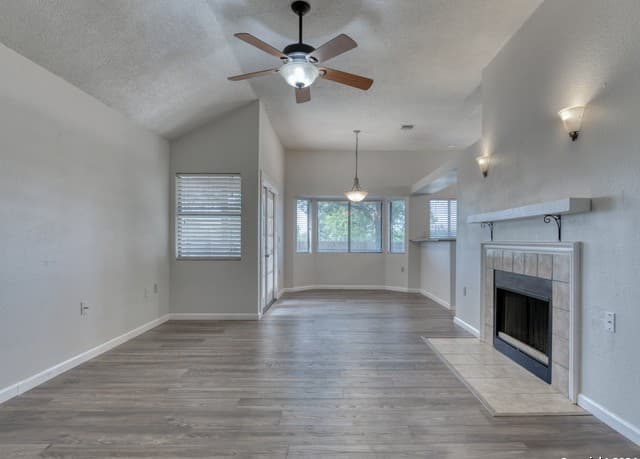 9811 Wagon Train — photo 5