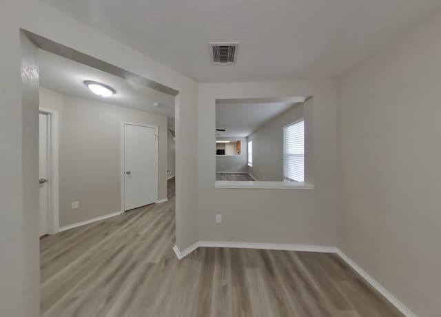 6546 Benwood — photo 4