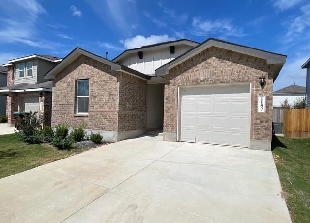 3-bedroom rental at 1157 Barn Swallow in San Antonio, TX — photo 3