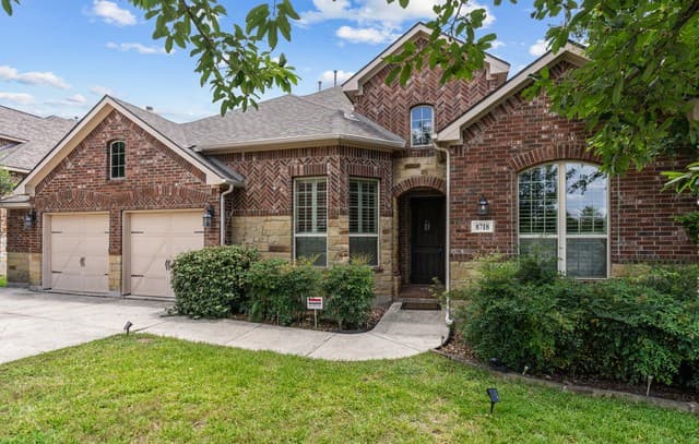 8718 Silver Rock — photo 1