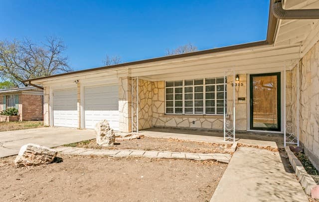 2315 W Summit — photo 2