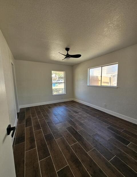 3-bedroom rental at 3522 Crestmont in San Antonio, TX — photo 2