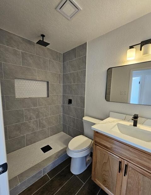 3-bedroom rental at 3522 Crestmont in San Antonio, TX — photo 3
