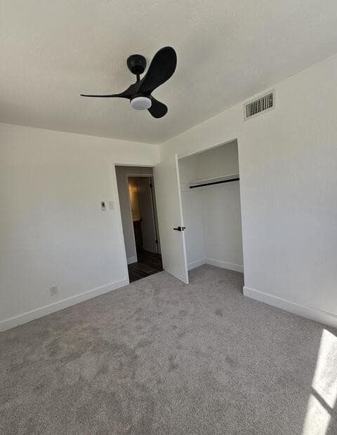 3-bedroom rental at 3522 Crestmont in San Antonio, TX — photo 4