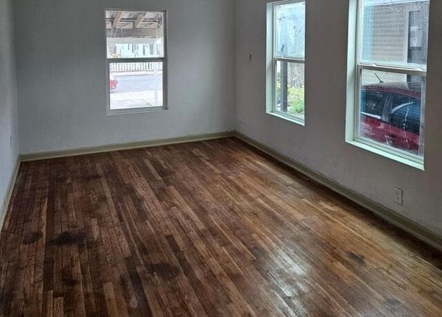 335 Baker — photo 3