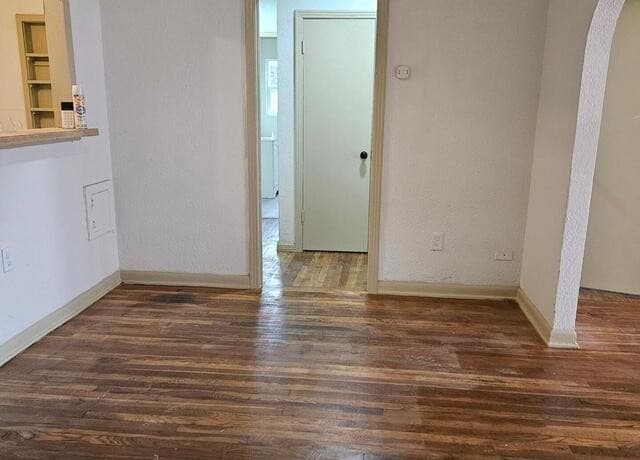 335 Baker — photo 4