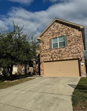 3-bedroom rental at 7746 Heavenly Arbor in San Antonio, TX — photo 3