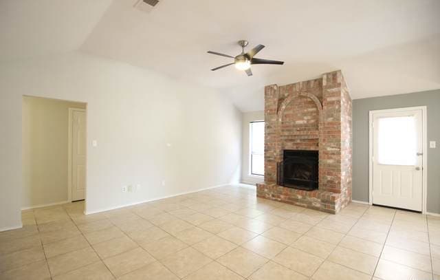 3-bedroom rental at 1023 Hedgestone Dr in San Antonio, TX — photo 3