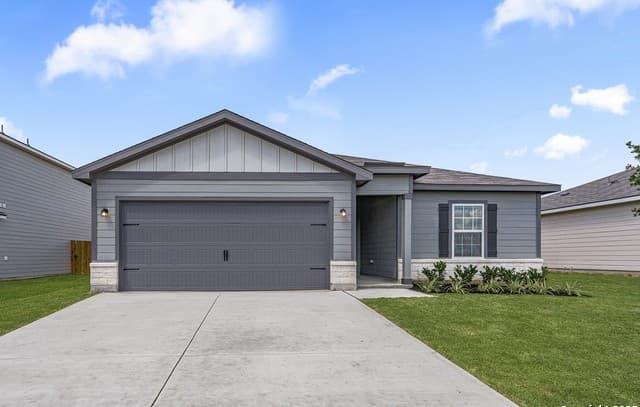 3-bedroom rental at 16044 Imes Way in Lytle TX