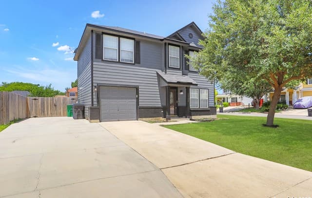 3-bedroom rental at 1703 Desert Willow in San Antonio TX