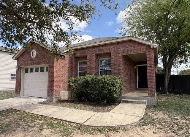 3-bedroom rental at 11102 Anarbor Field in San Antonio, TX — photo 3