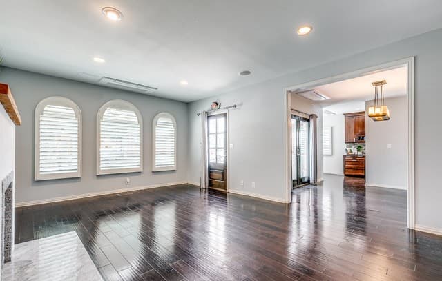 1714 W Summit — photo 4