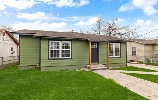 3-bedroom rental at 2018 E Drexel Ave in San Antonio TX