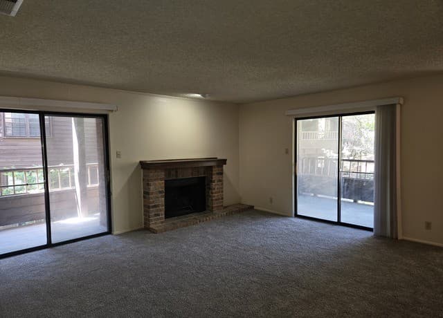 2-bedroom rental at 4212 Medical Dr Unit 903 in San Antonio, TX — photo 4