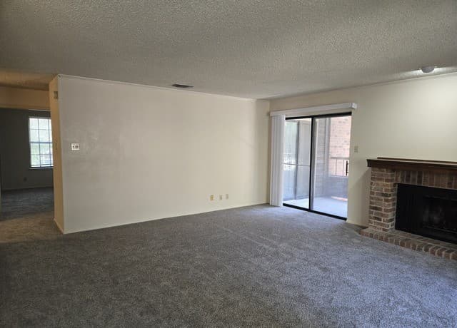 2-bedroom rental at 4212 Medical Dr Unit 903 in San Antonio, TX — photo 5